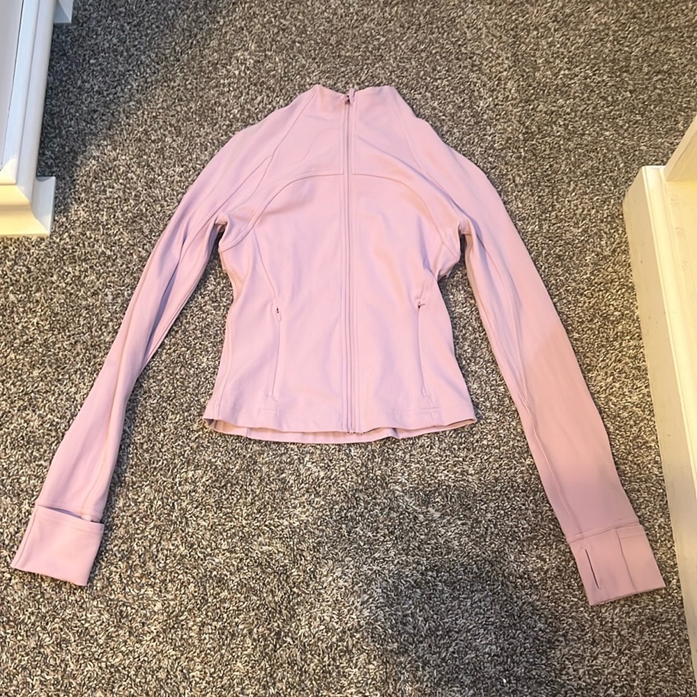 Defined Cropped Jacket *Nulu*. Color is Pink Peony.